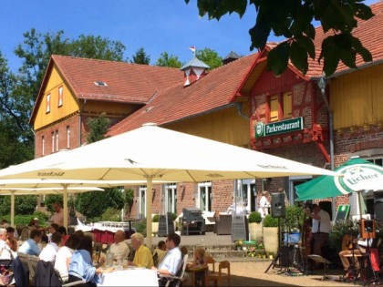 照片: Parkrestaurant im Hofgut Winnerod
